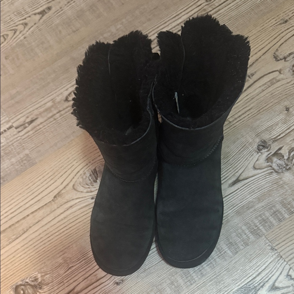 Womens black bailey bow uggs